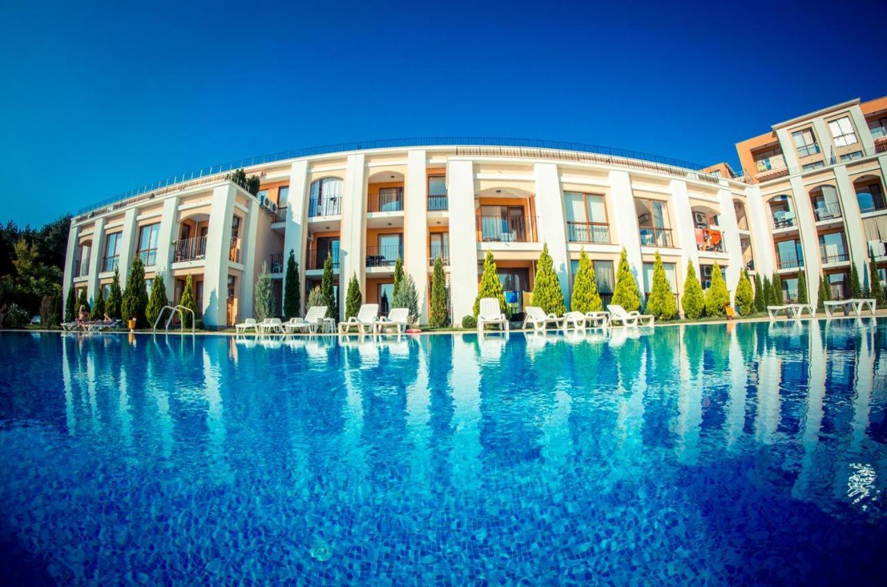 Grand Resort - Imperial Crown Fort Club - Prestige Apartments 埃勒尼特 外观 照片