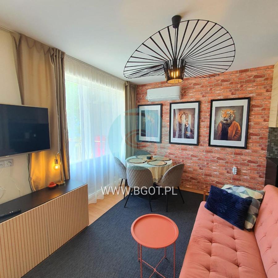 Grand Resort - Imperial Crown Fort Club - Prestige Apartments 埃勒尼特 外观 照片